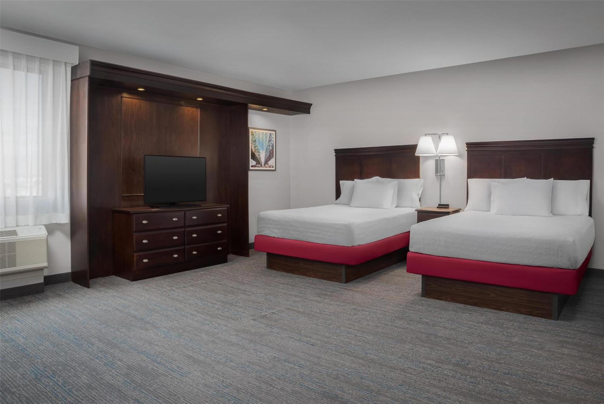 Hampton Inn & Suites Omaha-Downtown Exterior photo